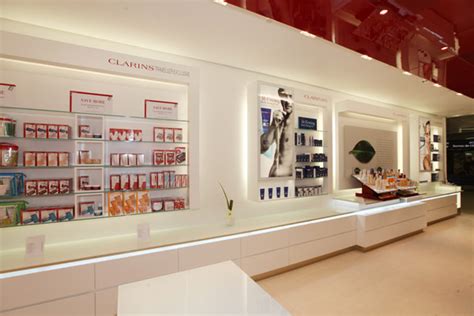 Clarins opens new Boutique in London Gatwick South .